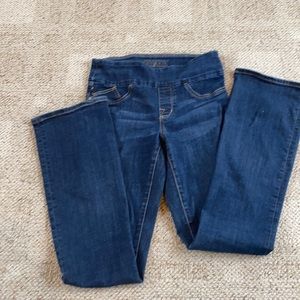 Women’s Rock & Republic Pull-on Jeans 10 Long